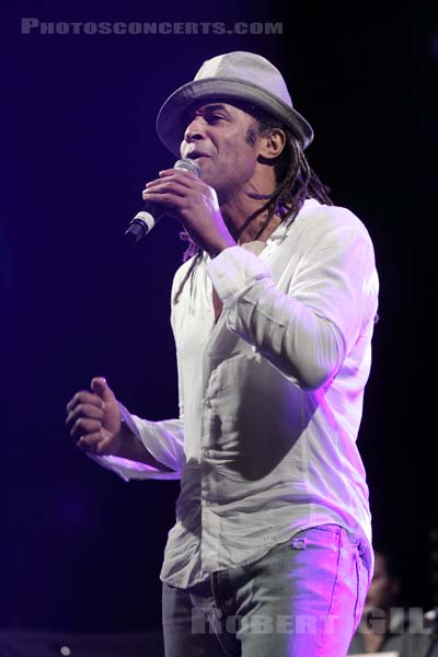 YANNICK NOAH - 2011-05-10 - PARIS - Place de la Bastille - 